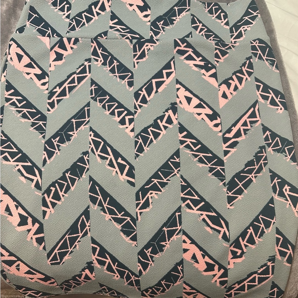 Cassie skirt-size xl brand new